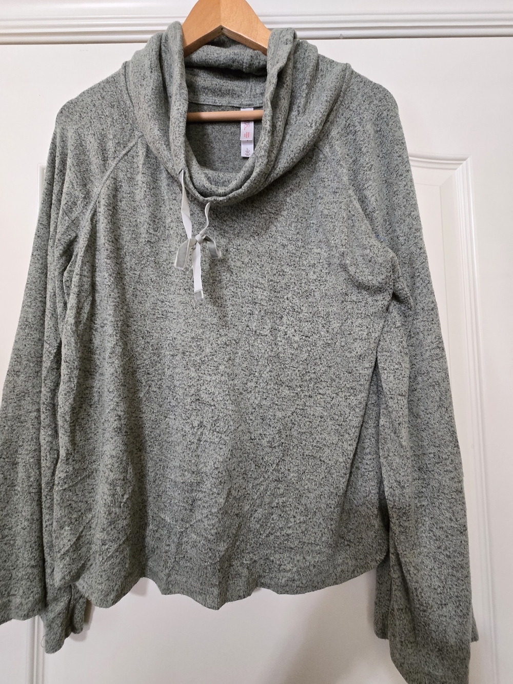 Gilligan & O'Malley Heather Gray/Green Funnel Cowl Neck Sweater Soft Cozy